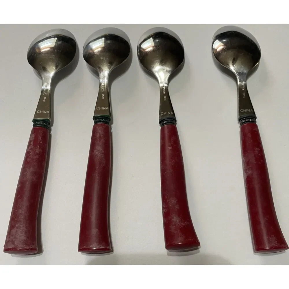 Oneida Spoons Set of 4